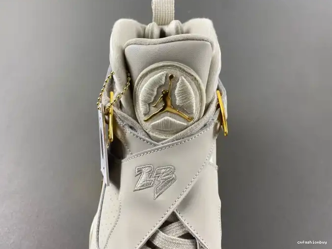 8 832821-030 Jordan Retro Champagne 0527